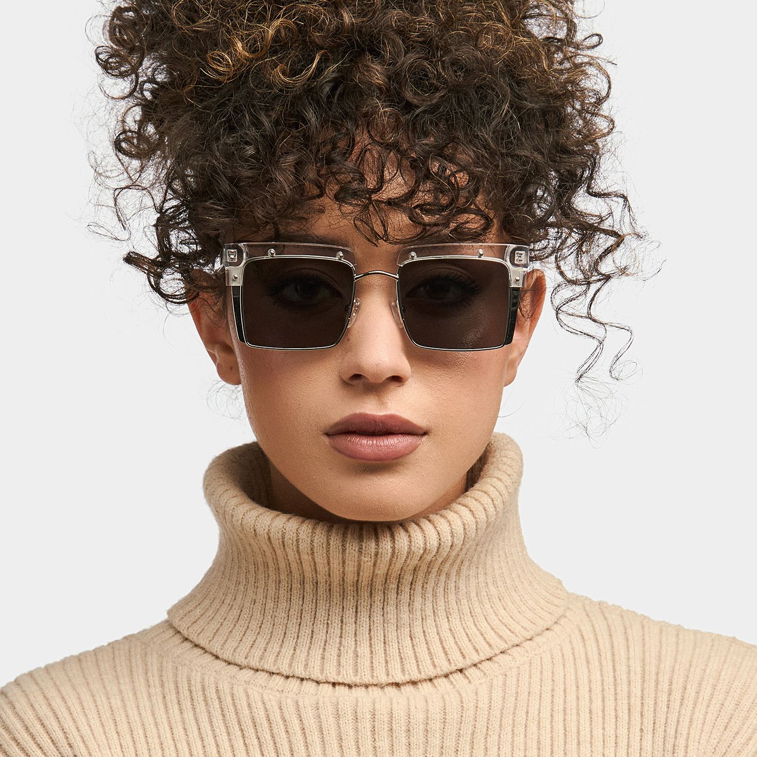 Kiana Clear Square Sunglasses to Frame Your Face | ZEELOOL CA0