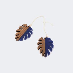Stylish Leaf Shape Wood Earrings0