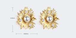 Vintage Geometric Shaped Gold Earrings3