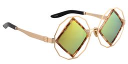 Todd Geometric Gold Sunglasses3
