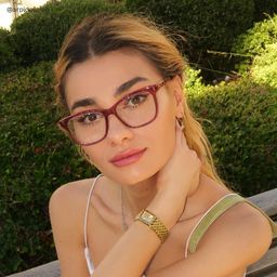 Faith Pink Rectangle Glasses6