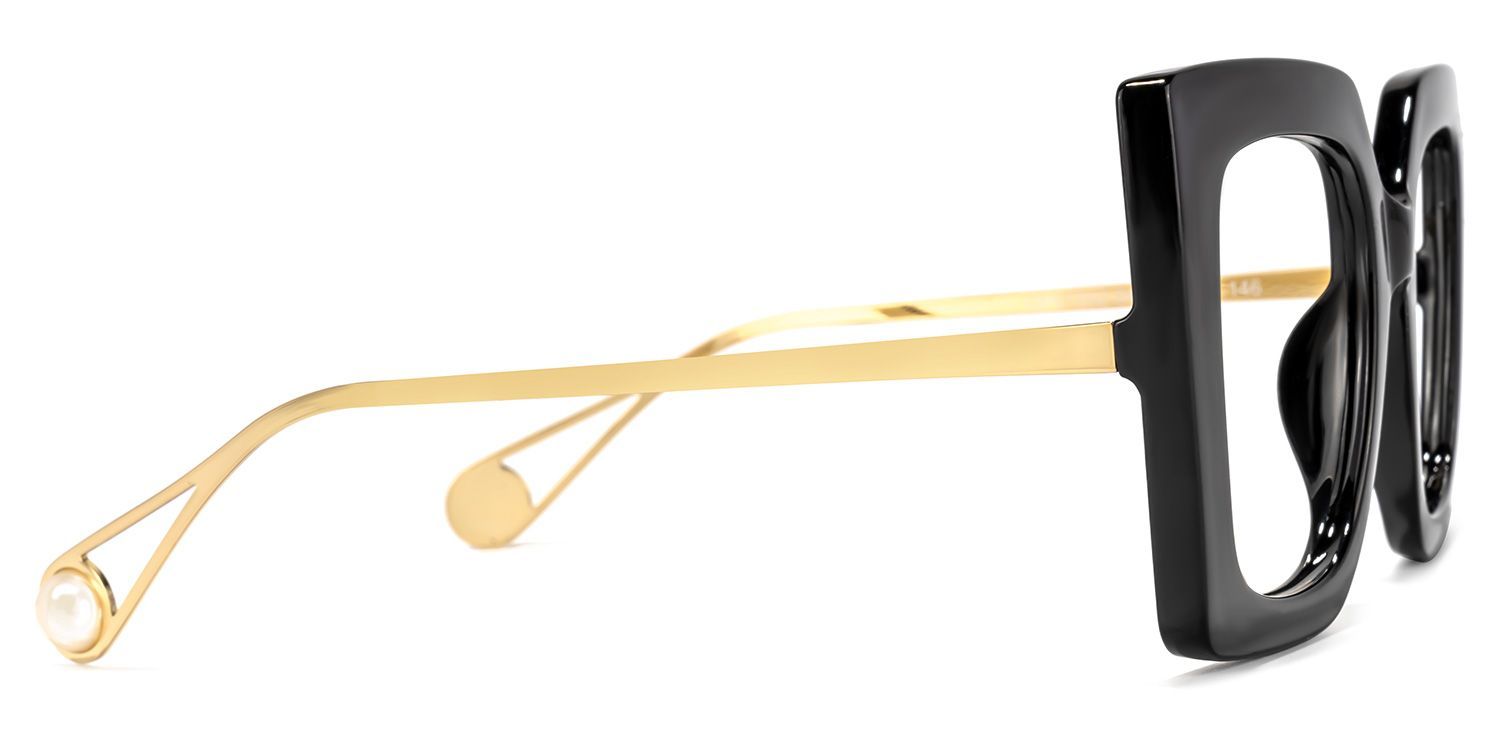 Qatar Square Black Eyeglasses and Wide Frames3
