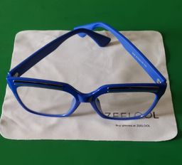 Big and sturdy!!! I love it 1