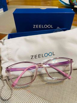 muy bellos y cómodos para la niña de ocho años los recomiendo mucho gr0