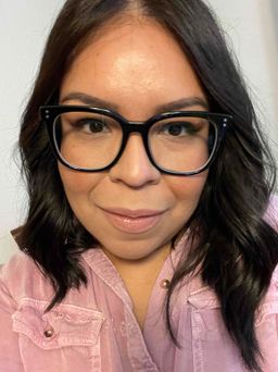 So basic and versatile. These go with everything. 0