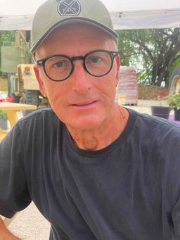 i love these frames. He loves them too. prescription progressives. 0