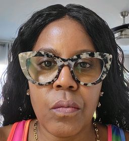 This large and rather heavy frame slips down my nose a little, BUT is 1