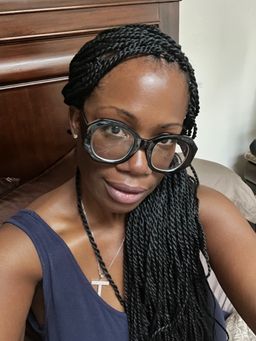 Quality: long lasting
Prescription: progressive
Price: affordable 
Siz0