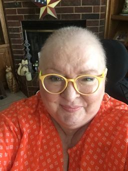 The color on these are a light cantaloupe more than yellow. The arms a0