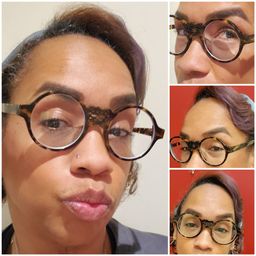 I love these frames.  I wore these glasses 2 today's in the row. Lol! 1