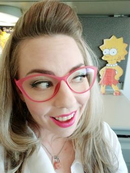 I really love these frames, the only thing I'll say is they are a litt1