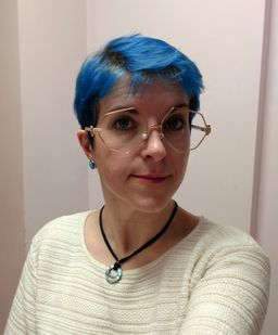 These frames are not just big, they are CRAZY big. Had to borrow a fri0