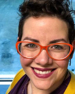 Bright and Showy! I always get compliments on them wherever I go. I wa0